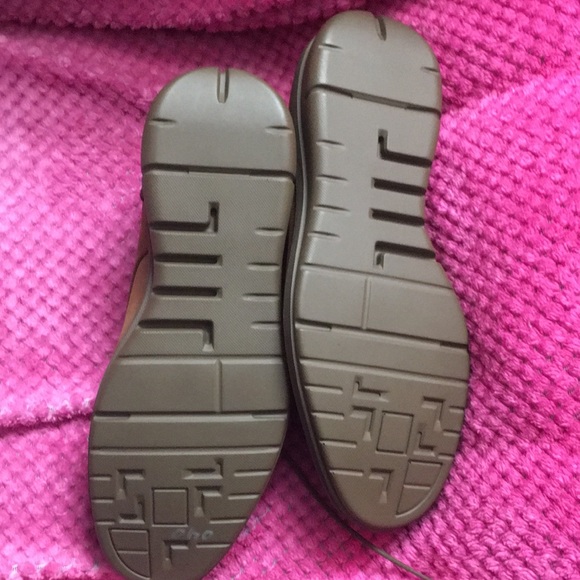 Shoe/boot NWOT - Picture 3 of 5